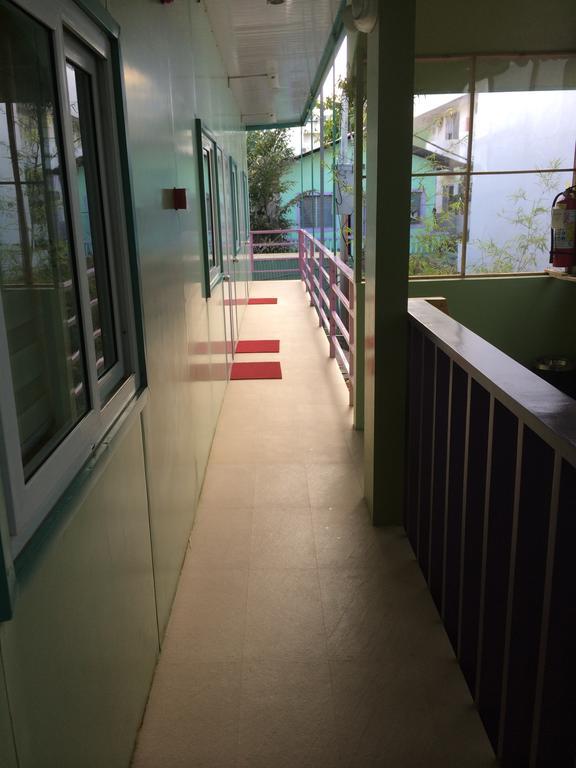 Shore Time Hotel - Annex Balabag  Екстериор снимка