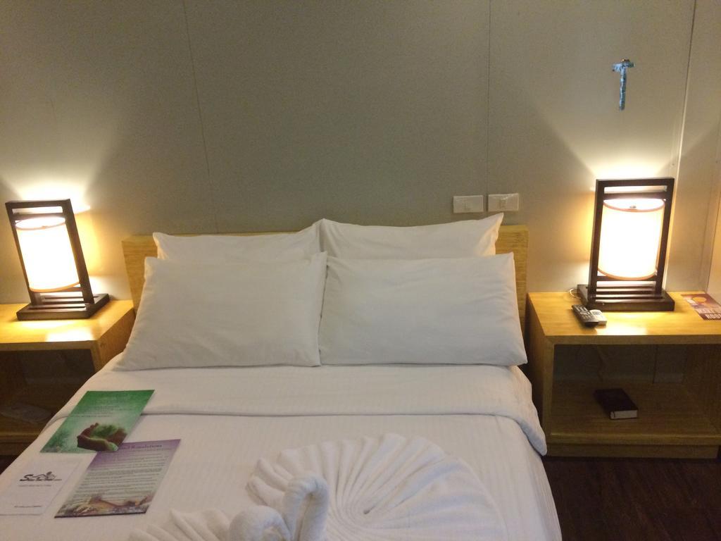 Shore Time Hotel - Annex Balabag  Екстериор снимка