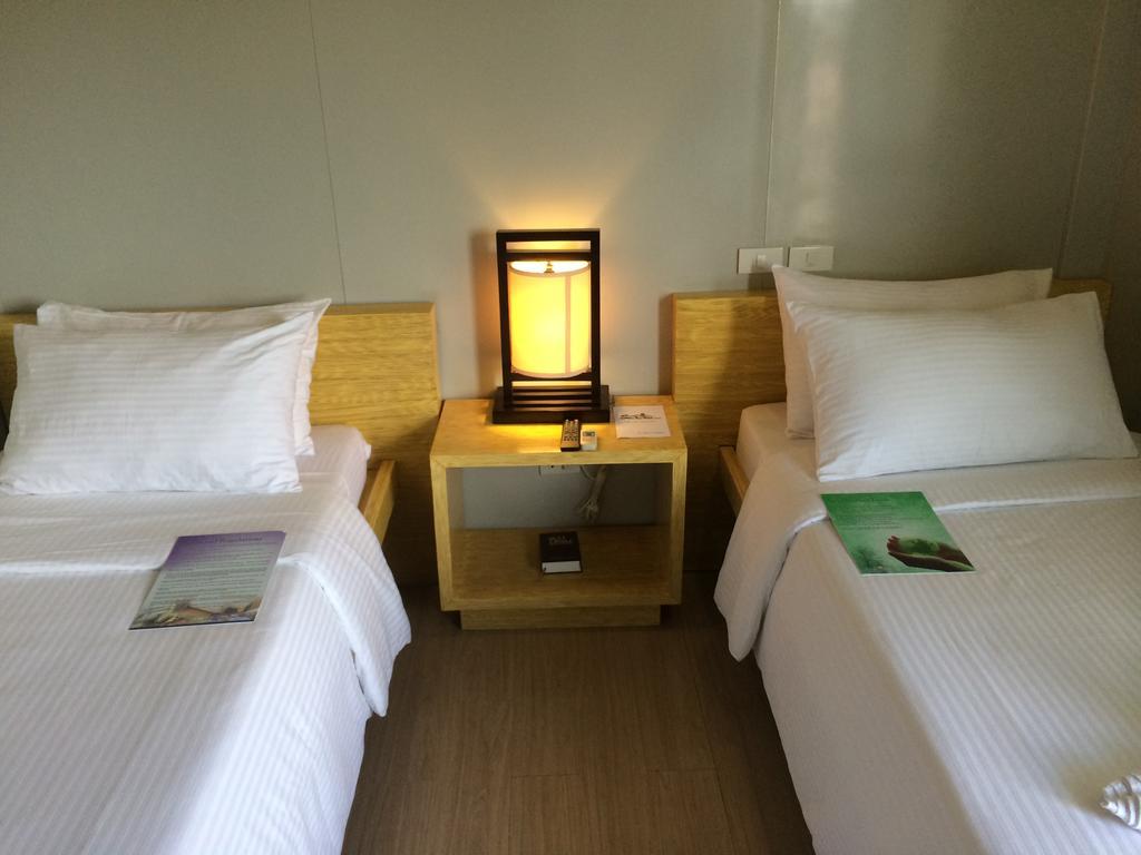 Shore Time Hotel - Annex Balabag  Екстериор снимка