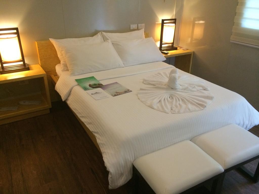Shore Time Hotel - Annex Balabag  Екстериор снимка