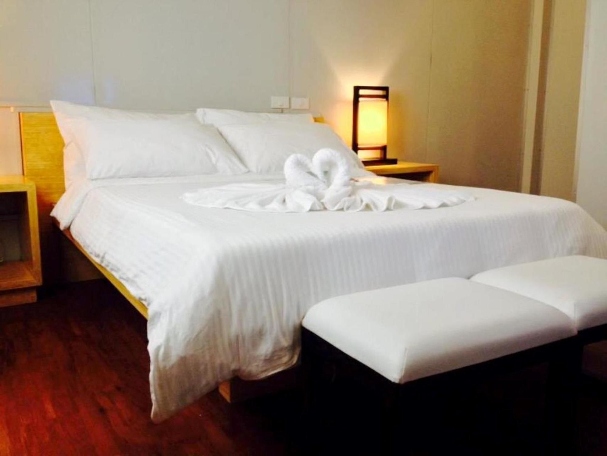 Shore Time Hotel - Annex Balabag  Екстериор снимка
