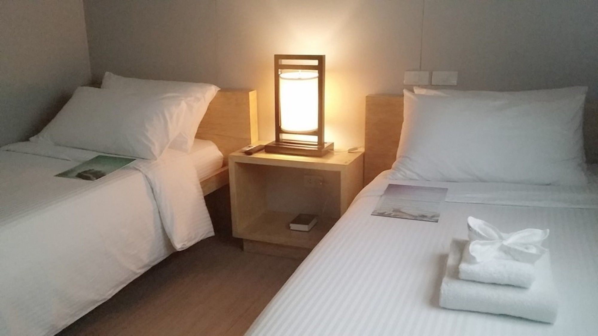 Shore Time Hotel - Annex Balabag  Екстериор снимка