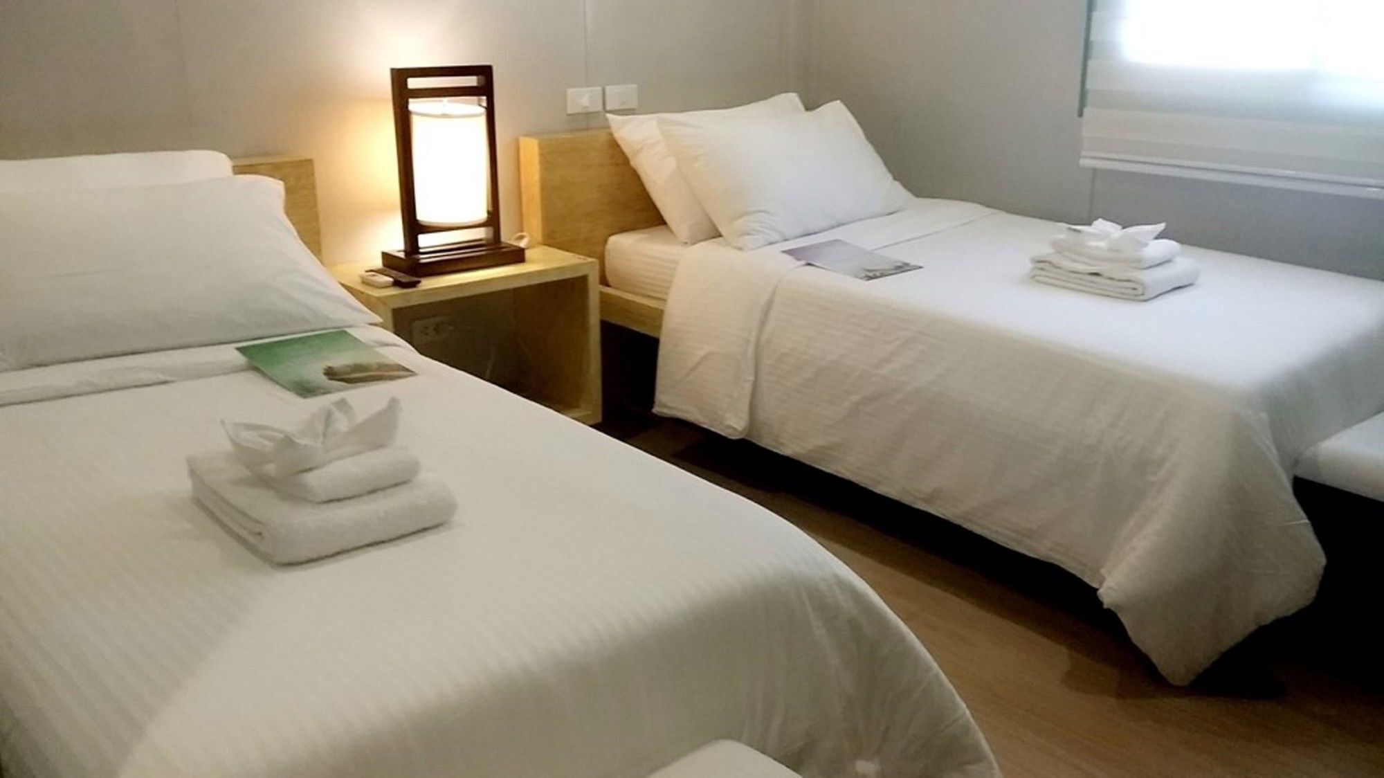 Shore Time Hotel - Annex Balabag  Екстериор снимка
