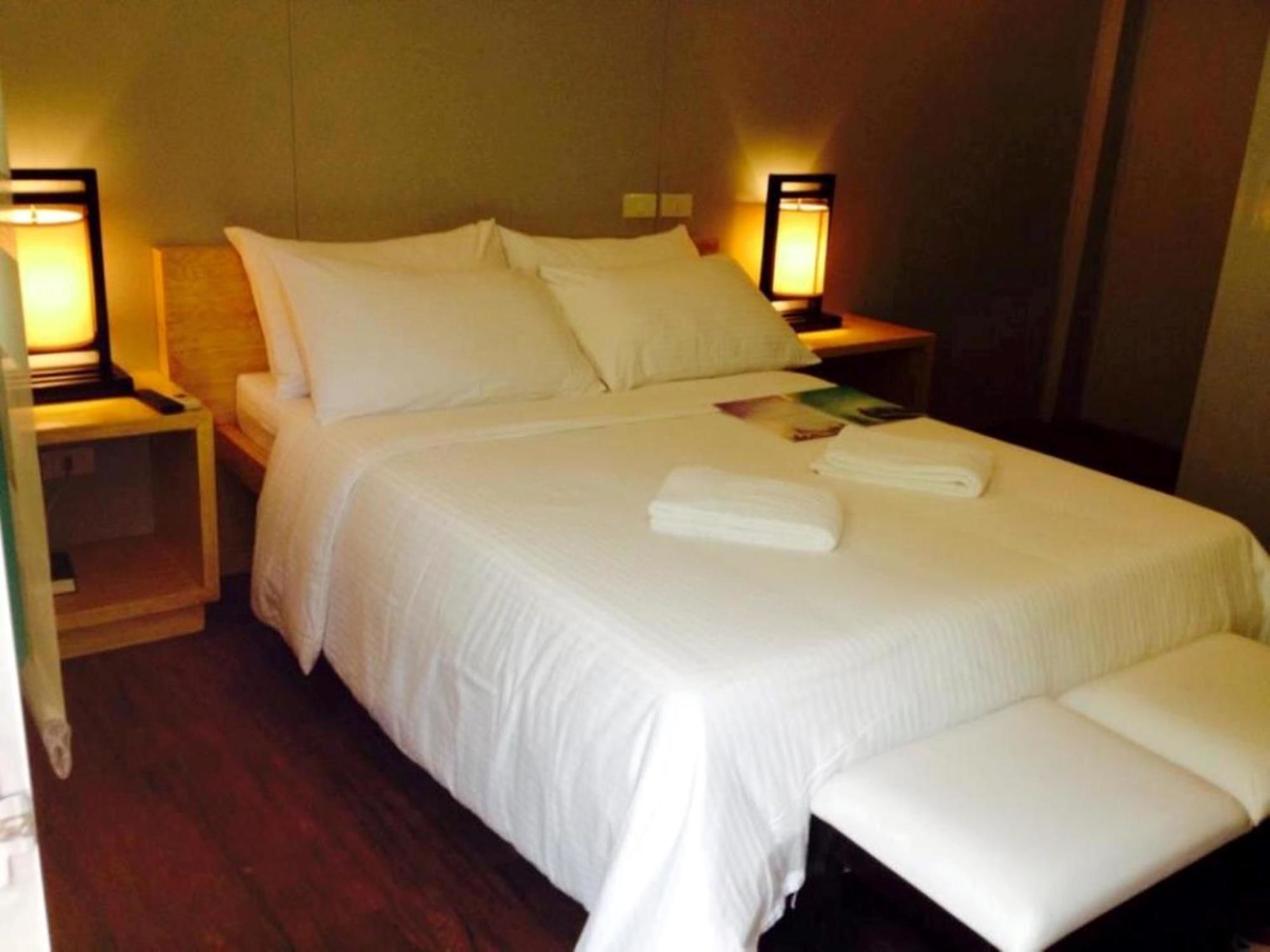 Shore Time Hotel - Annex Balabag  Екстериор снимка