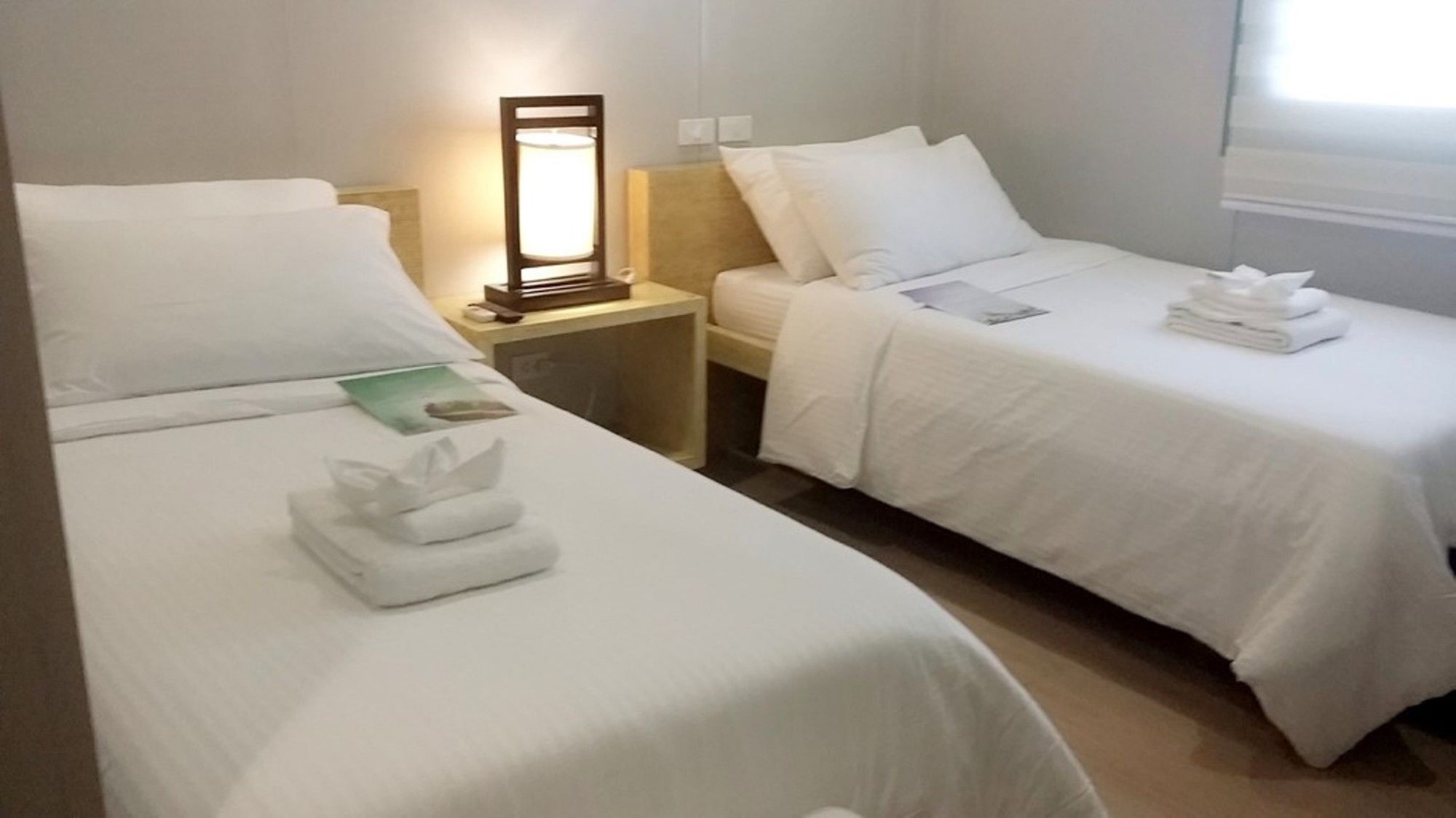 Shore Time Hotel - Annex Balabag  Екстериор снимка